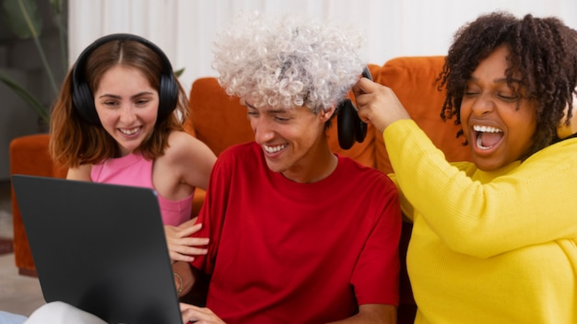 Pourquoi la carte cadeau digitale séduit consommateurs et entreprises ?